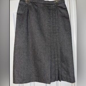 Gray Tweed-like wool blend skirt